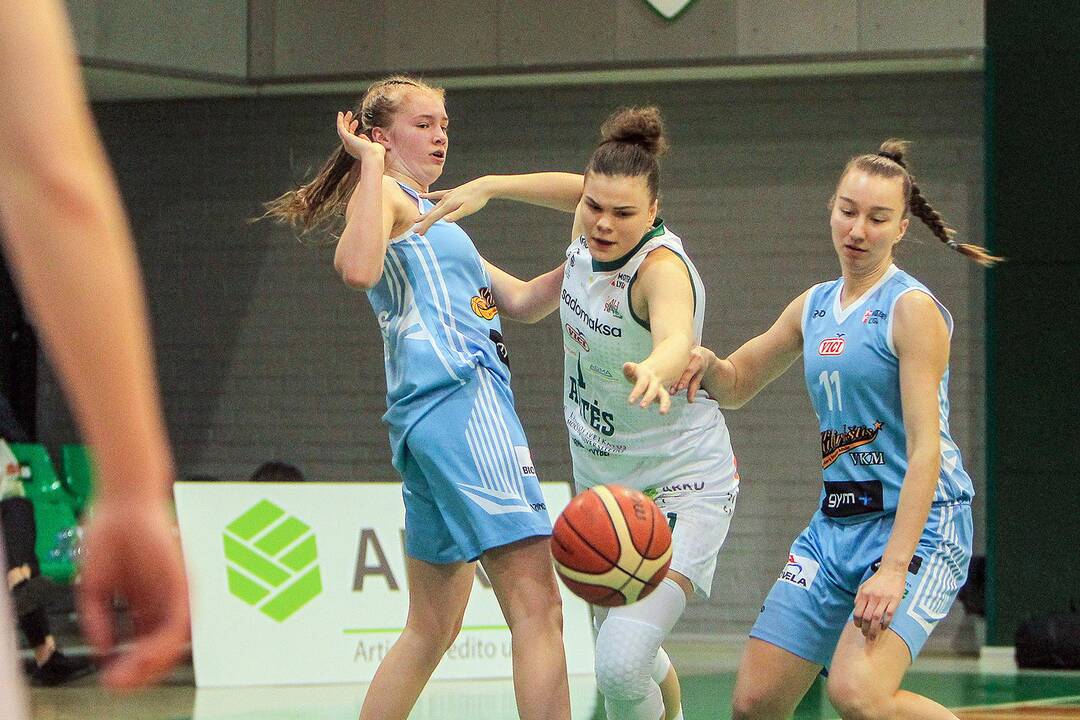 Moterų lyga: „Aistės-LSMU“ – „Kibirkštis-VKM“ 97:52