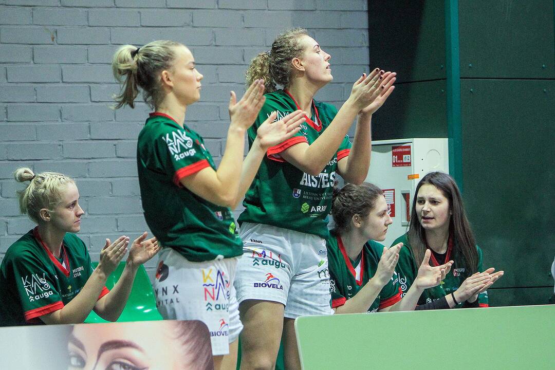 Moterų lyga: „Aistės-LSMU“ – „Kibirkštis-VKM“ 97:52