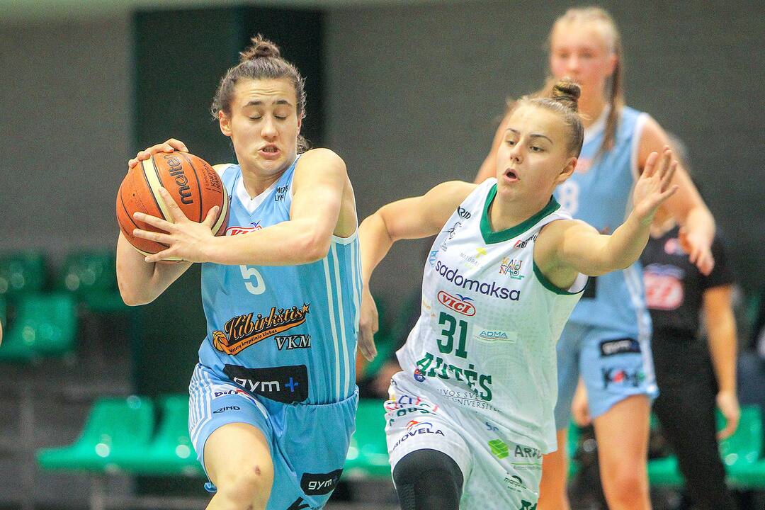 Moterų lyga: „Aistės-LSMU“ – „Kibirkštis-VKM“ 97:52