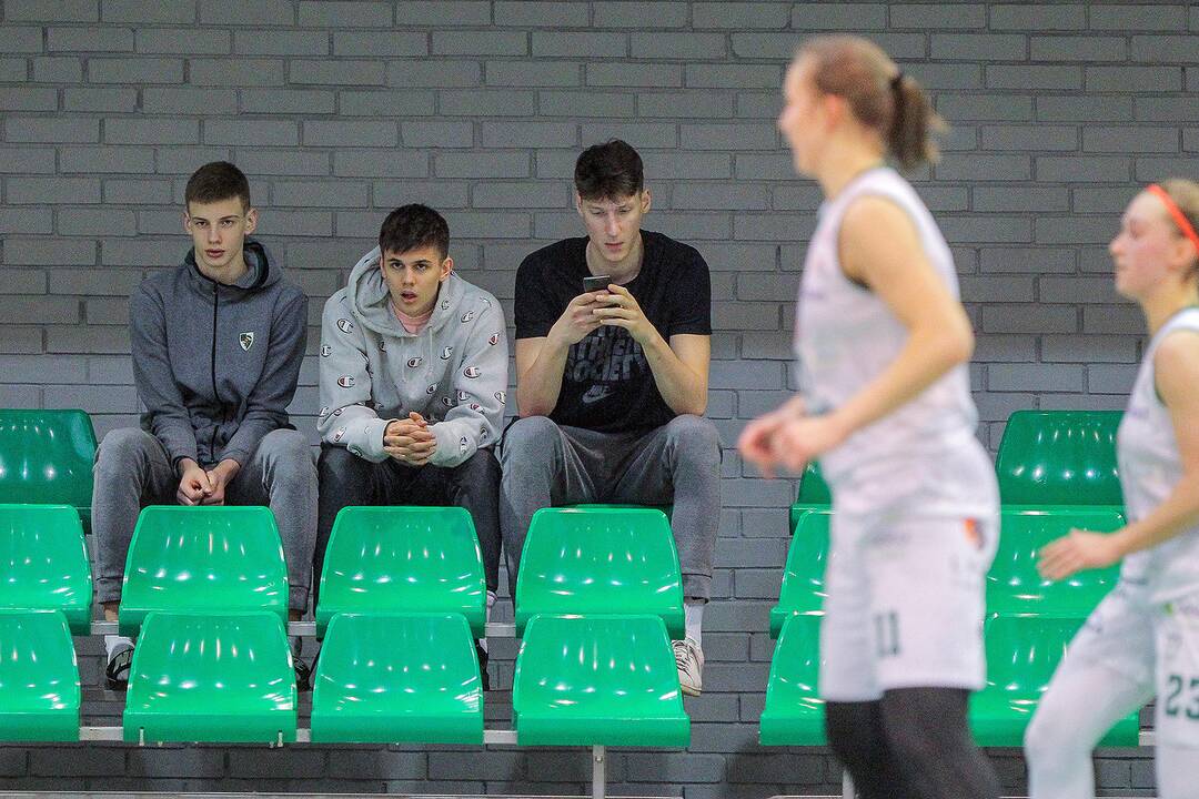 Moterų lyga: „Aistės-LSMU“ – „Kibirkštis-VKM“ 97:52