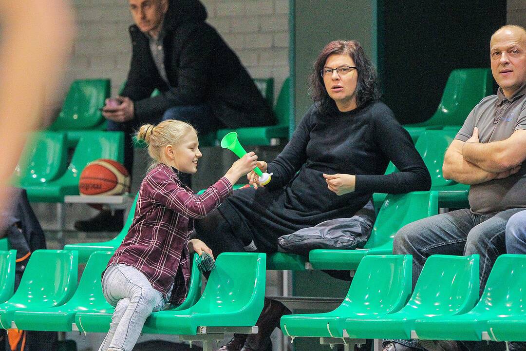 Moterų lyga: „Aistės-LSMU“ – „Kibirkštis-VKM“ 97:52