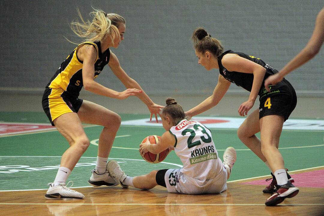 Moterų lyga: „Aistės-LSMU“ – „Šiauliai-Uni.“ 77:58