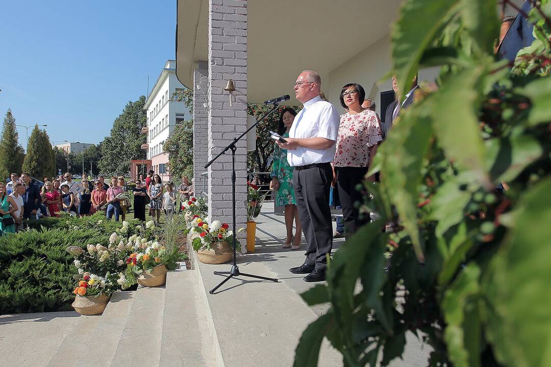 Mokyklos-darželio „Gilė“ atidarymas Akademijoje