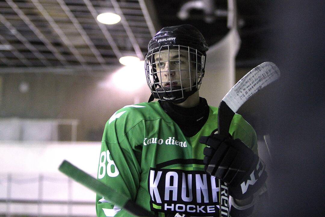 NLRL: „Kaunas Hockey“ – „Gel. vilkas“ 3:2