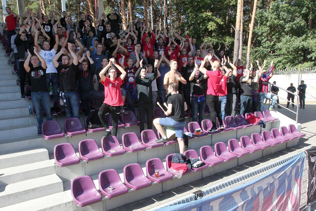 LFF taurė: „Dainava“ – „Stumbras“ 0:4
