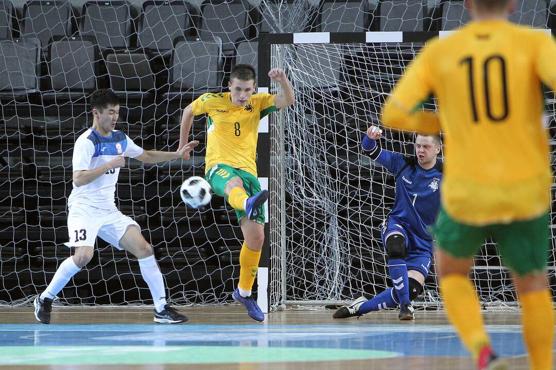 Futsalo kontrolinės: Lietuva – Kirgizija 2:6