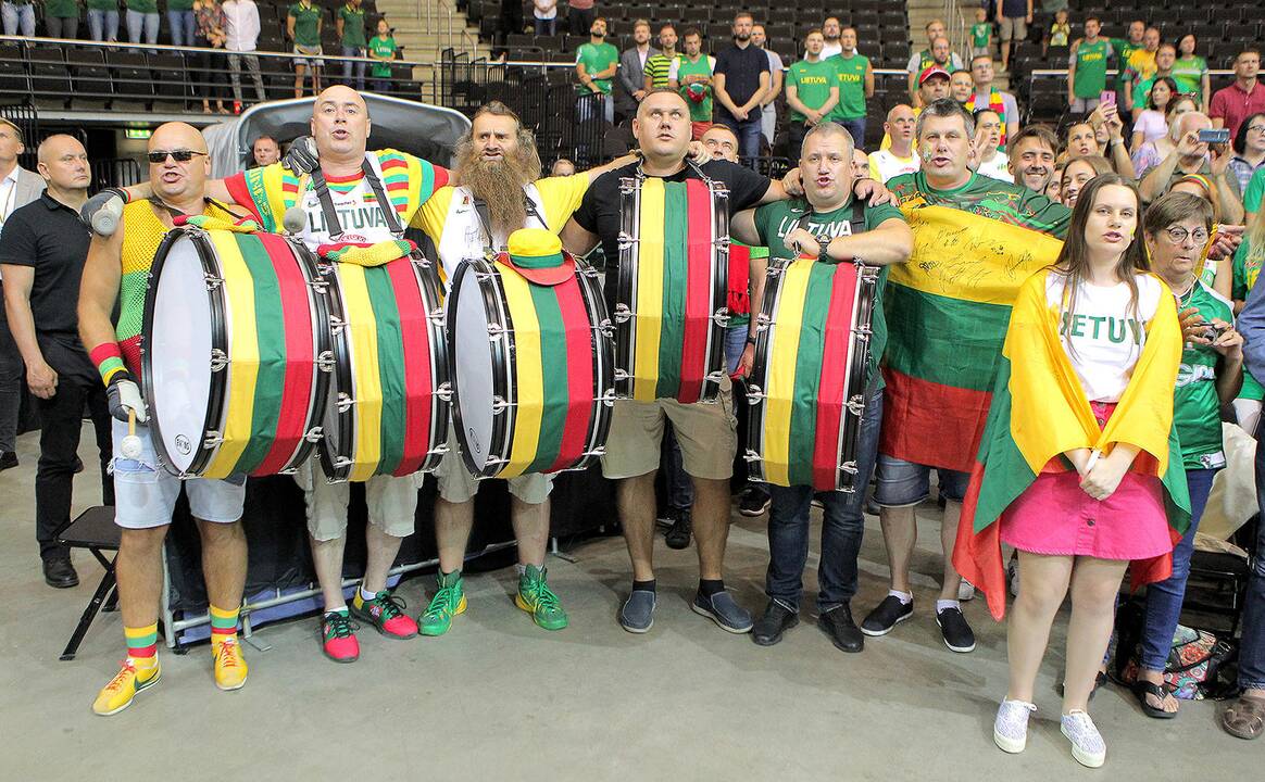 Krepšinis. Lietuva – Serbija 91:95