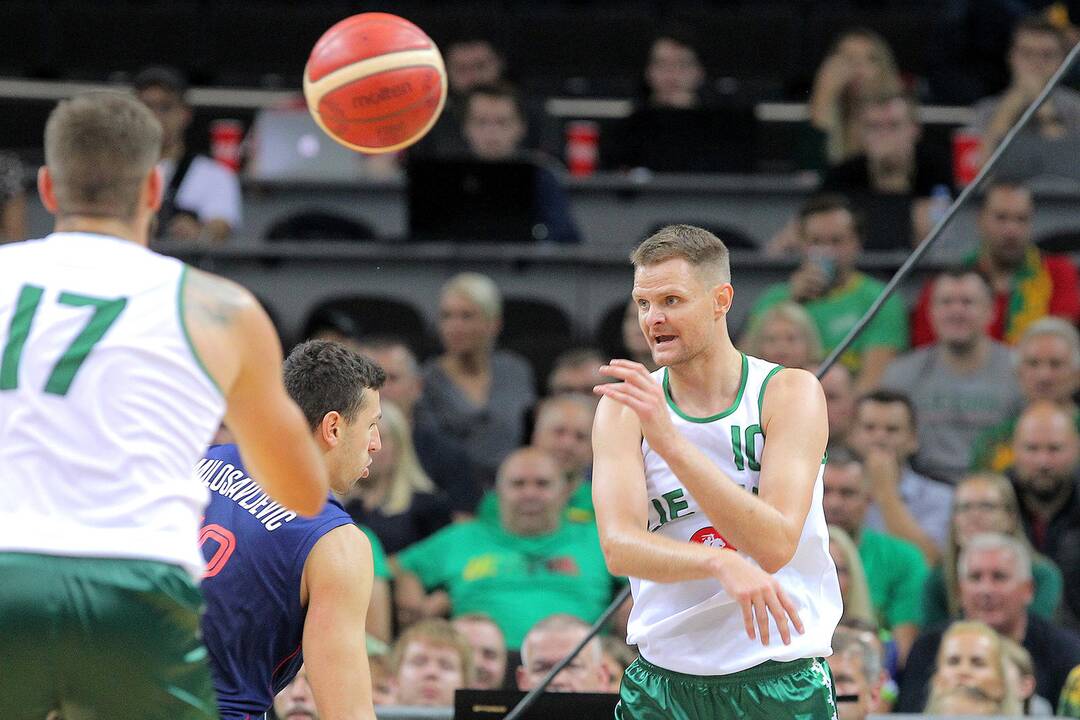 Krepšinis. Lietuva – Serbija 91:95
