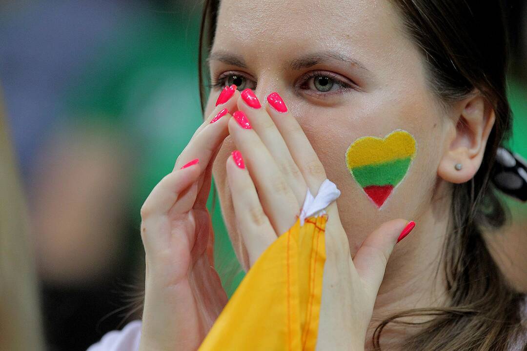 Krepšinis. Lietuva – Serbija 91:95