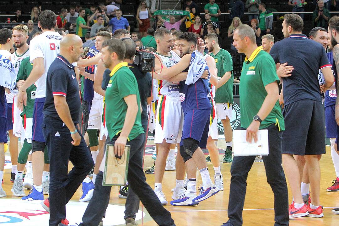 Krepšinis. Lietuva – Serbija 91:95