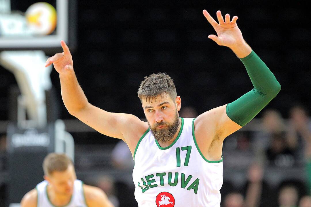 Krepšinis. Lietuva – Serbija 91:95