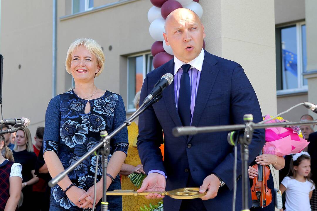 Mokyklos atidarymas Raudondvaryje