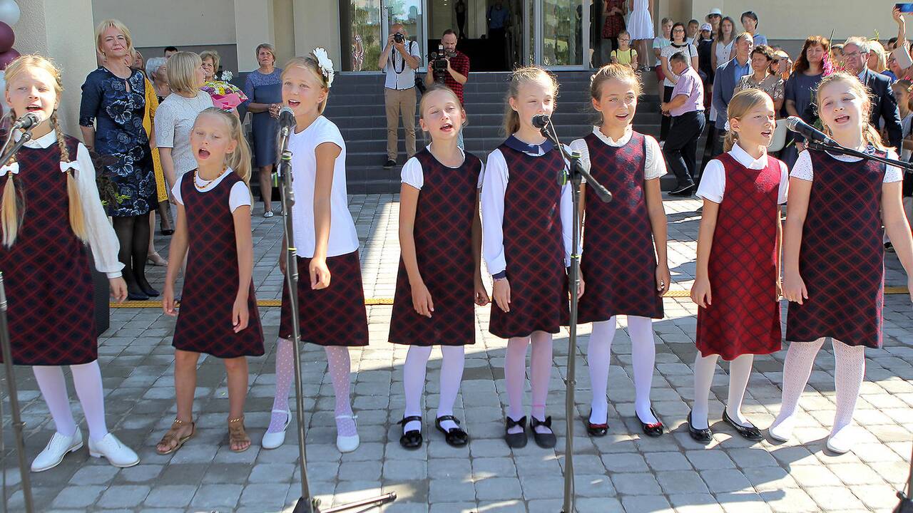 Mokyklos atidarymas Raudondvaryje