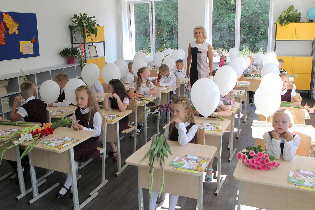 Mokyklos atidarymas Raudondvaryje