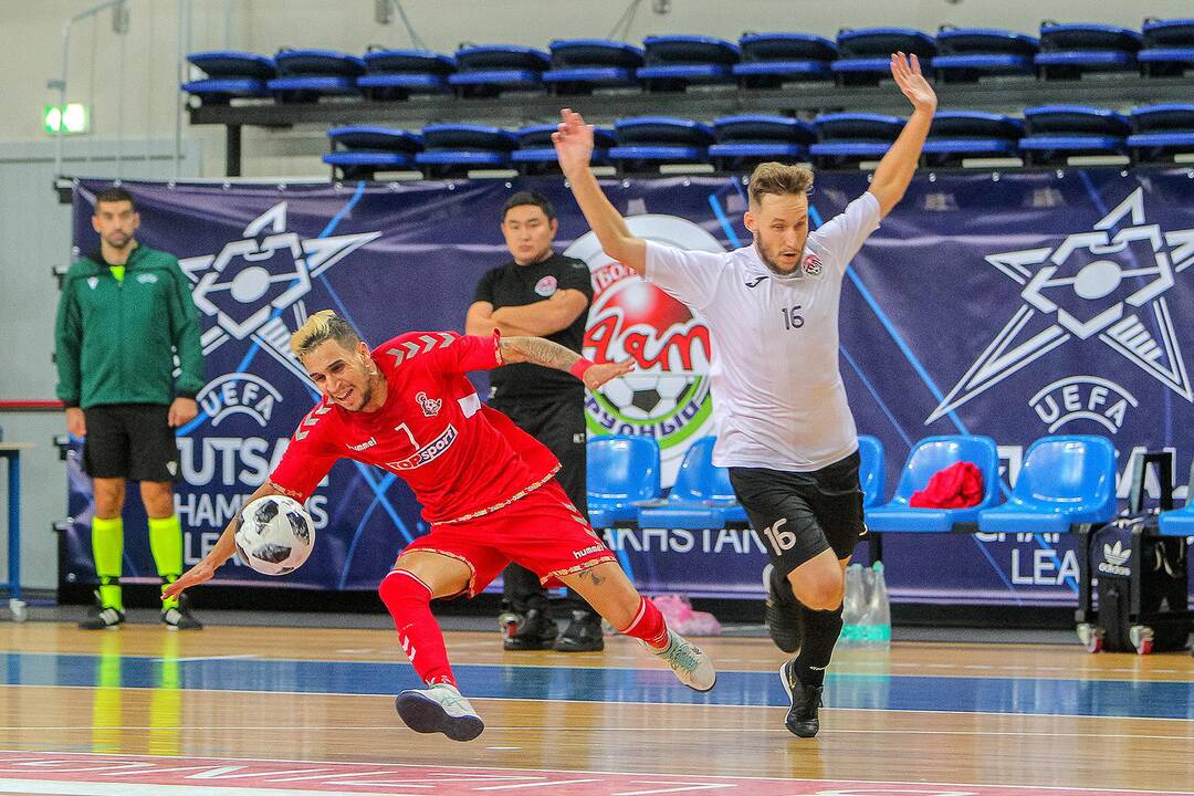 Futsalas: „Vytis“ – „Ajat“ 4:5