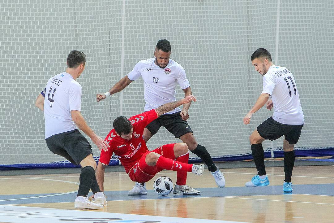 Futsalas: „Vytis“ – „Ajat“ 4:5