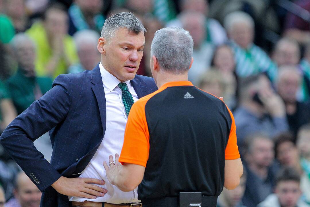Eurolyga: „Žalgiris“ – „Anadolu Efes“ 68:74