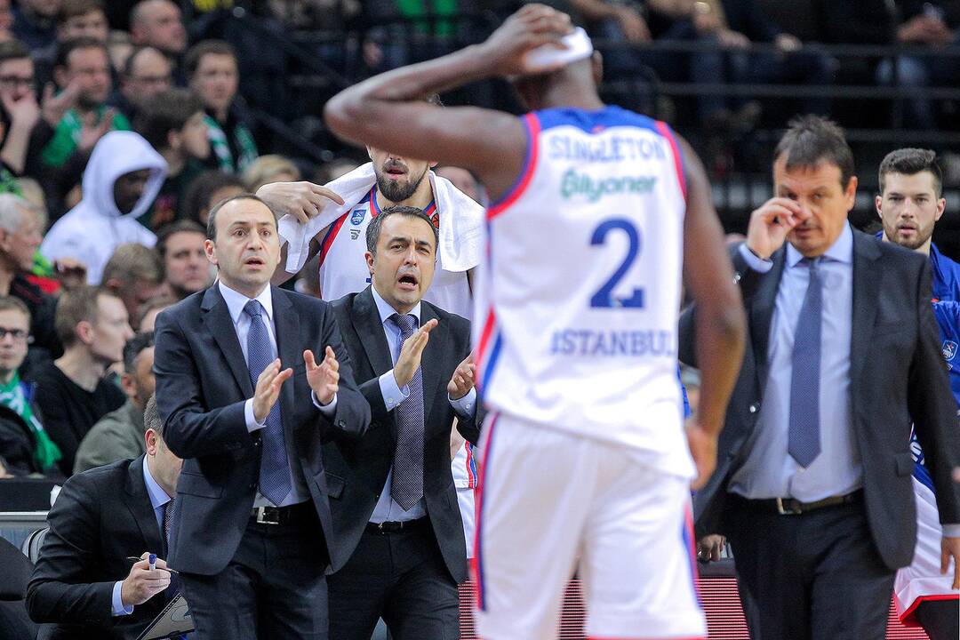 Eurolyga: „Žalgiris“ – „Anadolu Efes“ 68:74