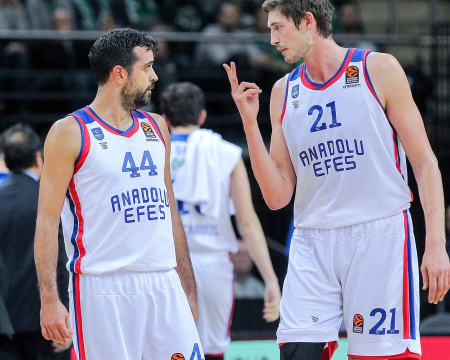 Eurolyga: „Žalgiris“ – „Anadolu Efes“ 68:74