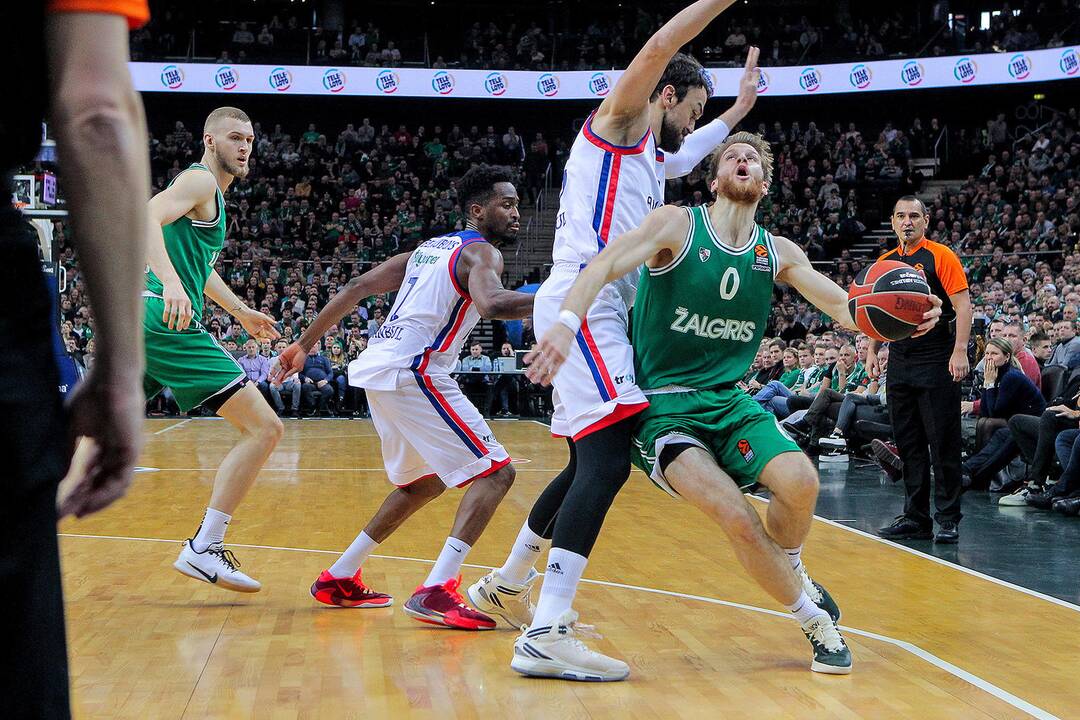 Eurolyga: „Žalgiris“ – „Anadolu Efes“ 68:74