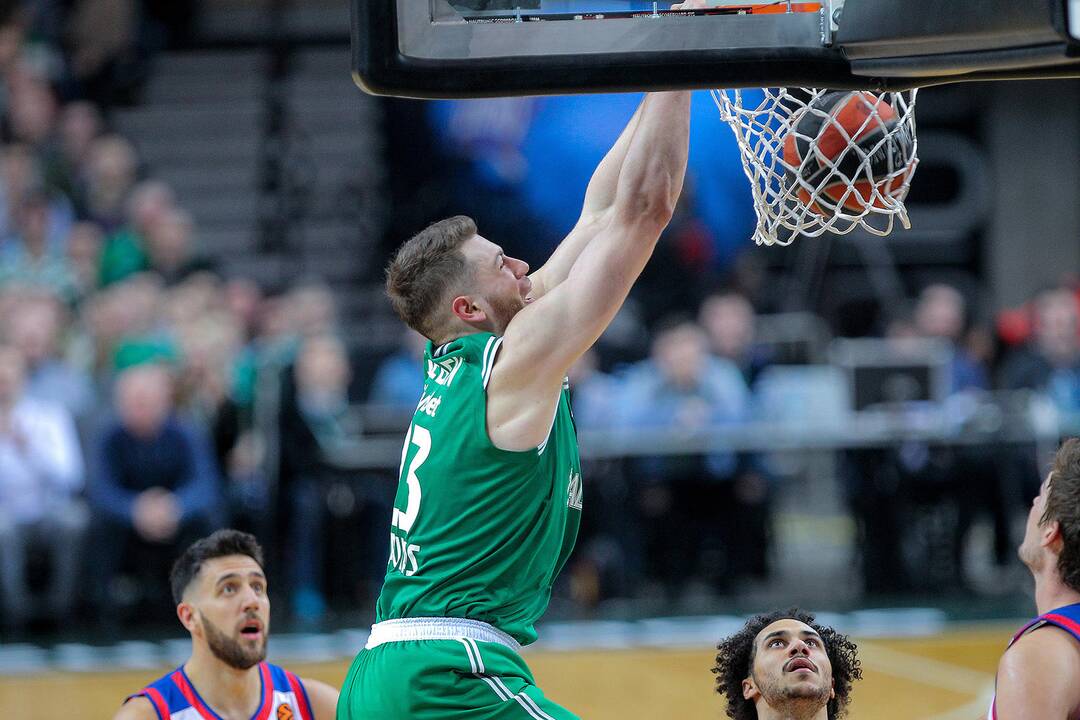 Eurolyga: „Žalgiris“ – „Anadolu Efes“ 68:74
