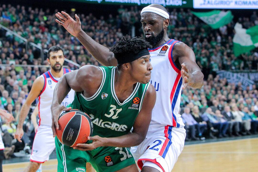 Eurolyga: „Žalgiris“ – „Anadolu Efes“ 68:74