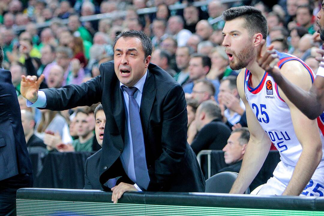 Eurolyga: „Žalgiris“ – „Anadolu Efes“ 68:74