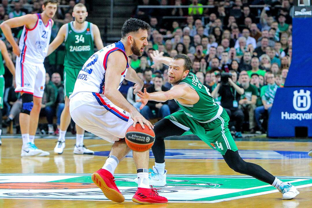 Eurolyga: „Žalgiris“ – „Anadolu Efes“ 68:74