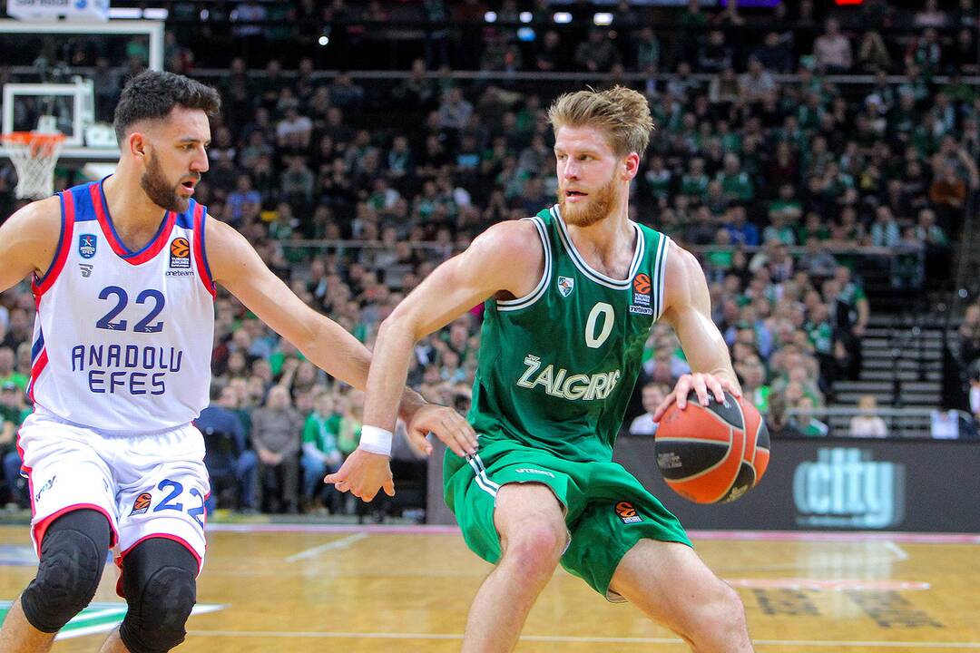 Eurolyga: „Žalgiris“ – „Anadolu Efes“ 68:74