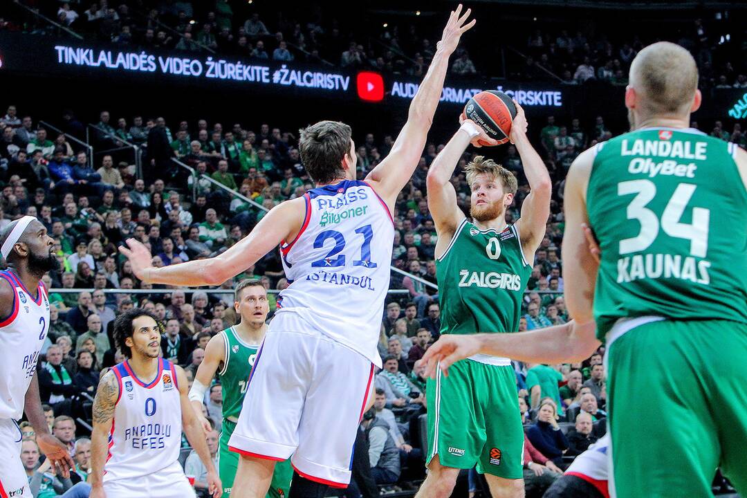 Eurolyga: „Žalgiris“ – „Anadolu Efes“ 68:74