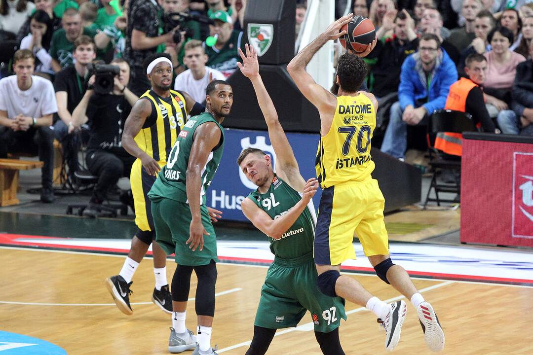 Eurolyga: „Žalgiris“ – „Fenerbachce“ 75:82