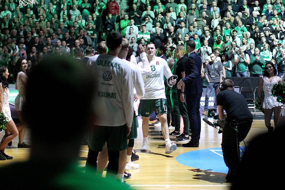 Eurolyga: „Žalgiris“ – „Anadolu Efes“ 58:79