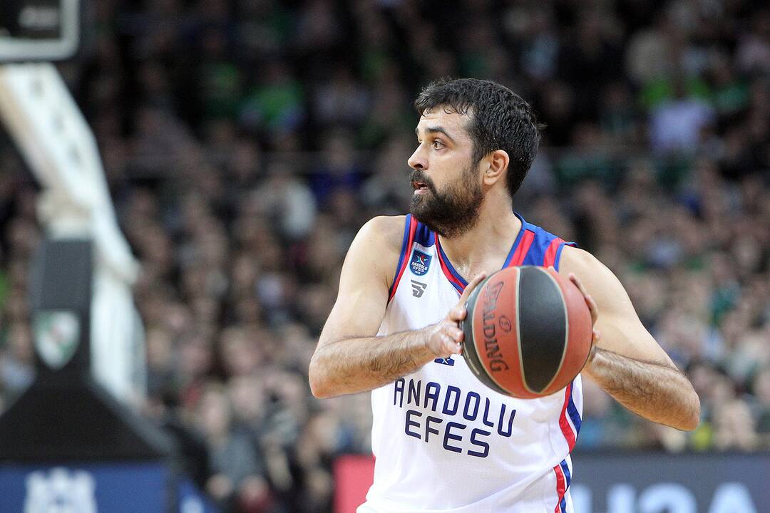 Eurolyga: „Žalgiris“ – „Anadolu Efes“ 58:79