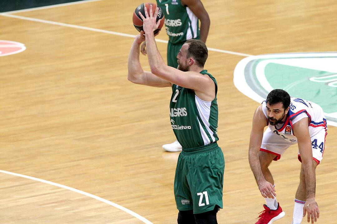 Eurolyga: „Žalgiris“ – „Anadolu Efes“ 58:79