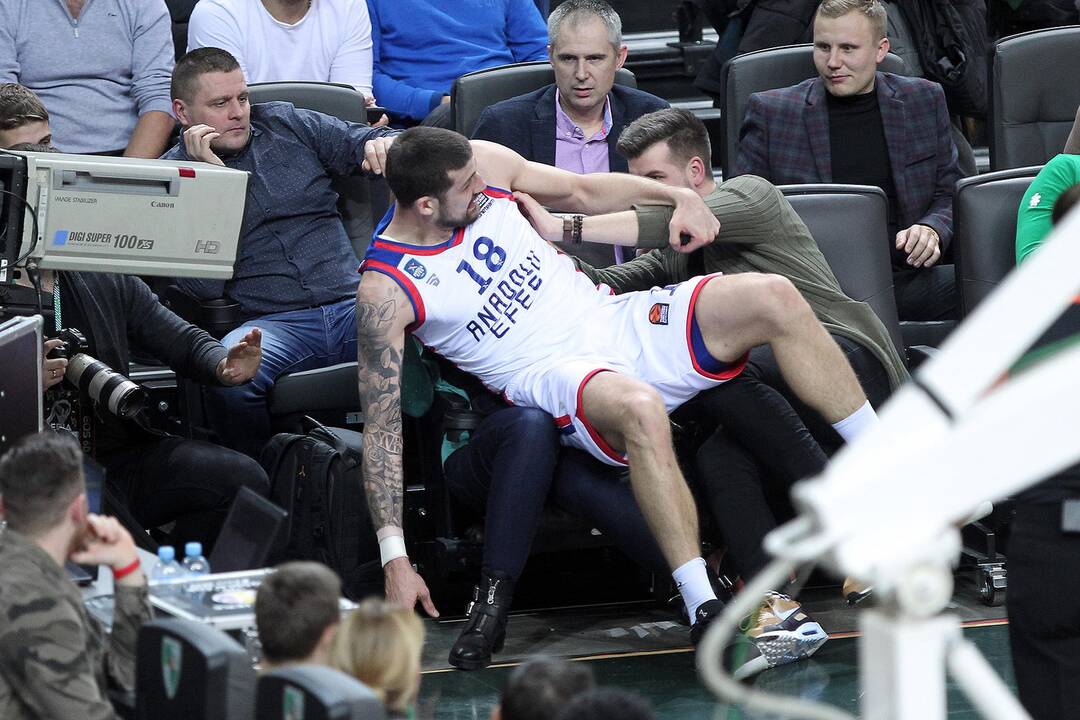 Eurolyga: „Žalgiris“ – „Anadolu Efes“ 58:79