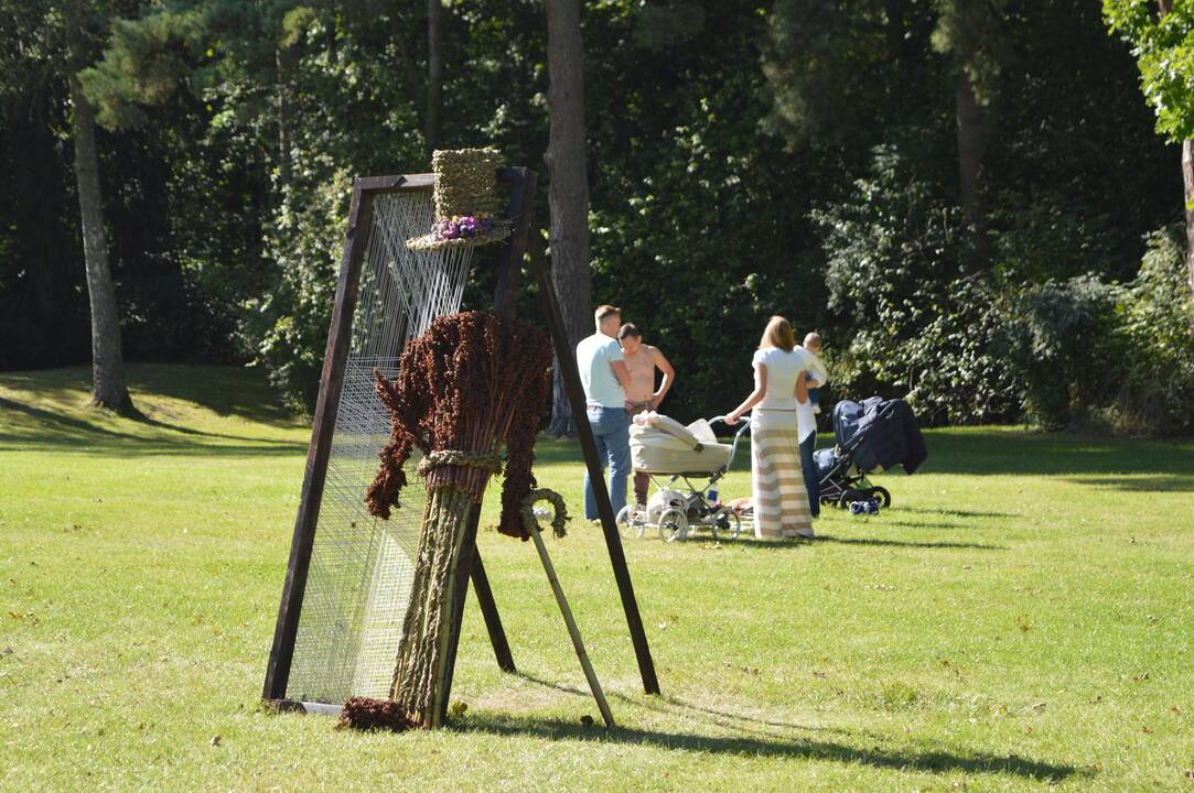 Rugsėjis į Palangos Birutės parką pasibels istoriją menančiais laiškais