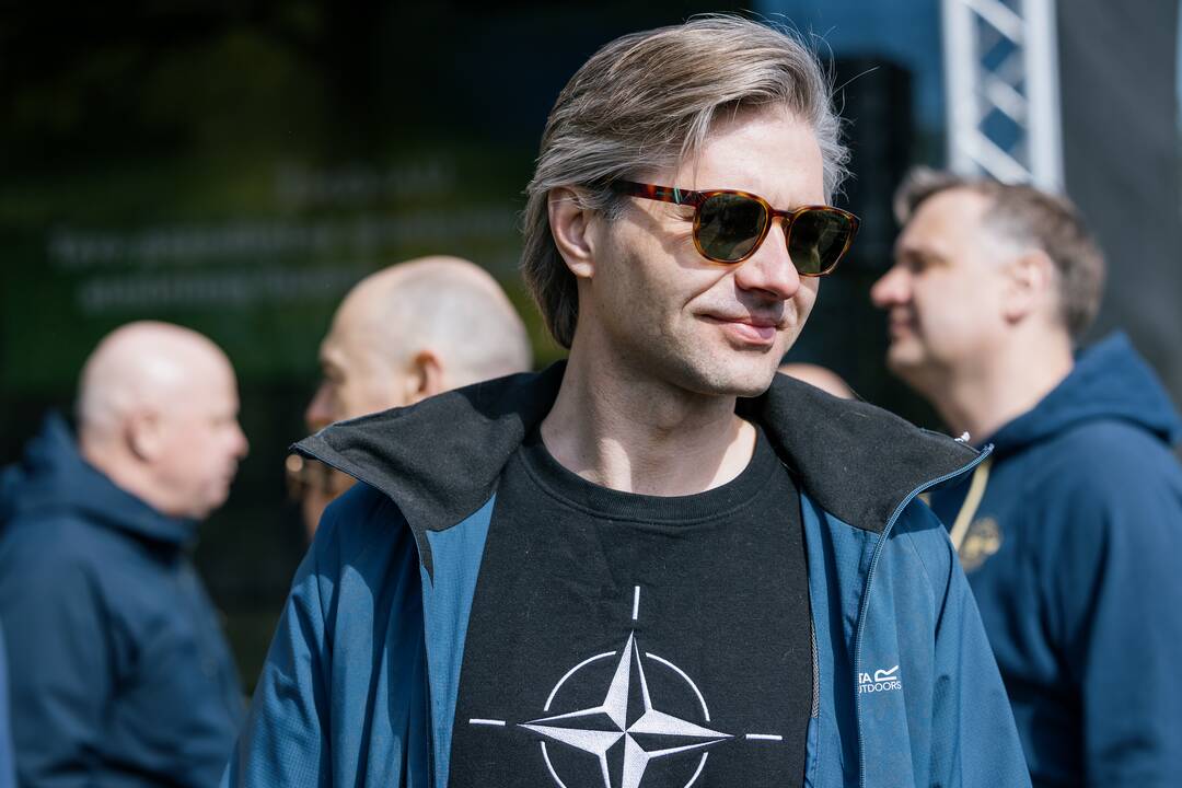 Ukrainos karo aukų atminimo ąžuolyne - dar daugiau ąžuolų