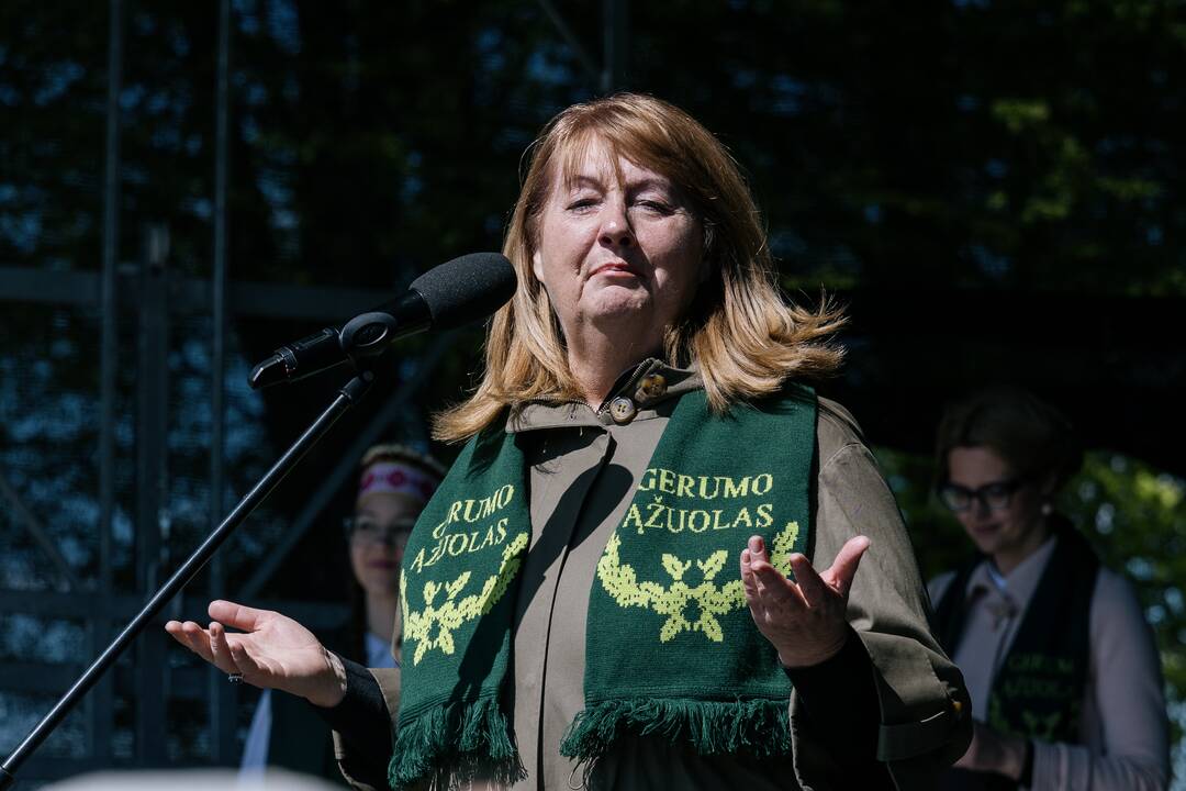 Ukrainos karo aukų atminimo ąžuolyne - dar daugiau ąžuolų