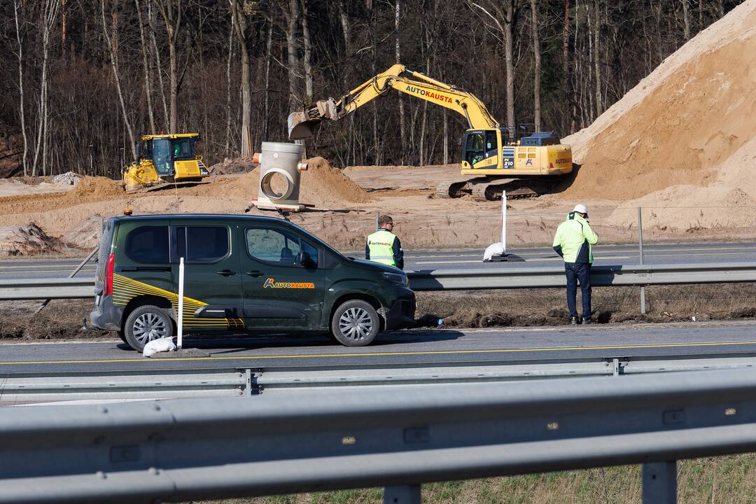 Eismo ribojimai A1 dėl viaduko statybų