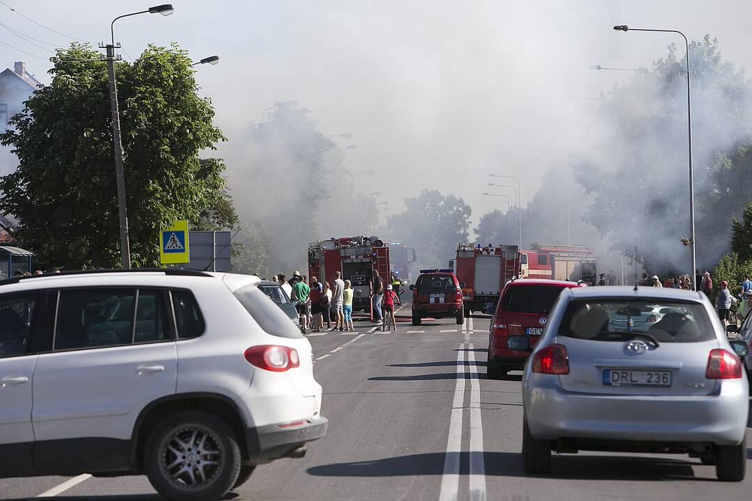Garliavoje degė namas