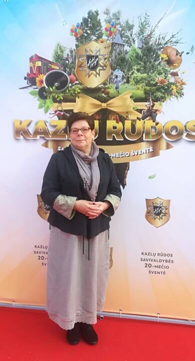  Požiūris: „Aš 100 proc. esu šuninė. Nuo vaikystės, kiek save prisimenu“, – sako suvenyrinius šuniukus kadaise nusprendusi kolekcionuoti E.Labutienė. 