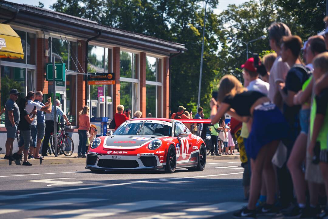 Palanga alsuoja „Aurum 1006 km lenktynių“ ritmu