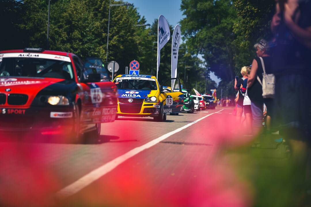 Palanga alsuoja „Aurum 1006 km lenktynių“ ritmu