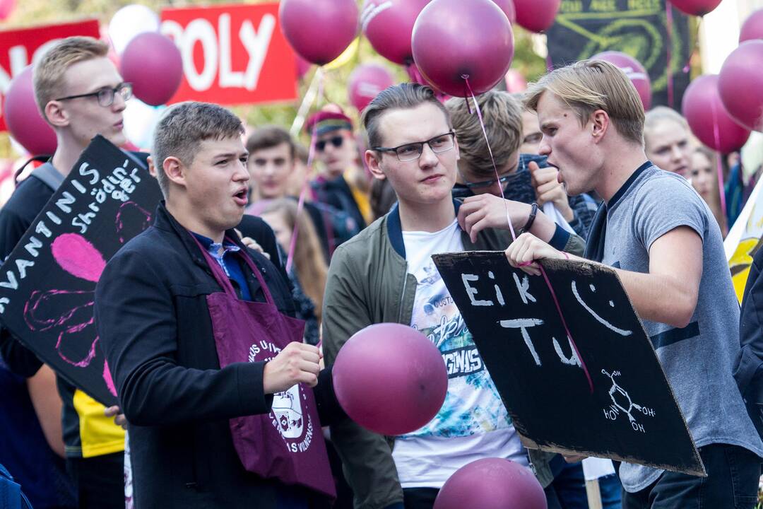 Šventinė VU studentų eisena