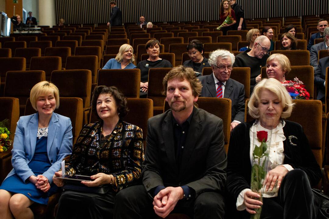 Įteiktos Vyriausybės kultūros ir meno premijos 