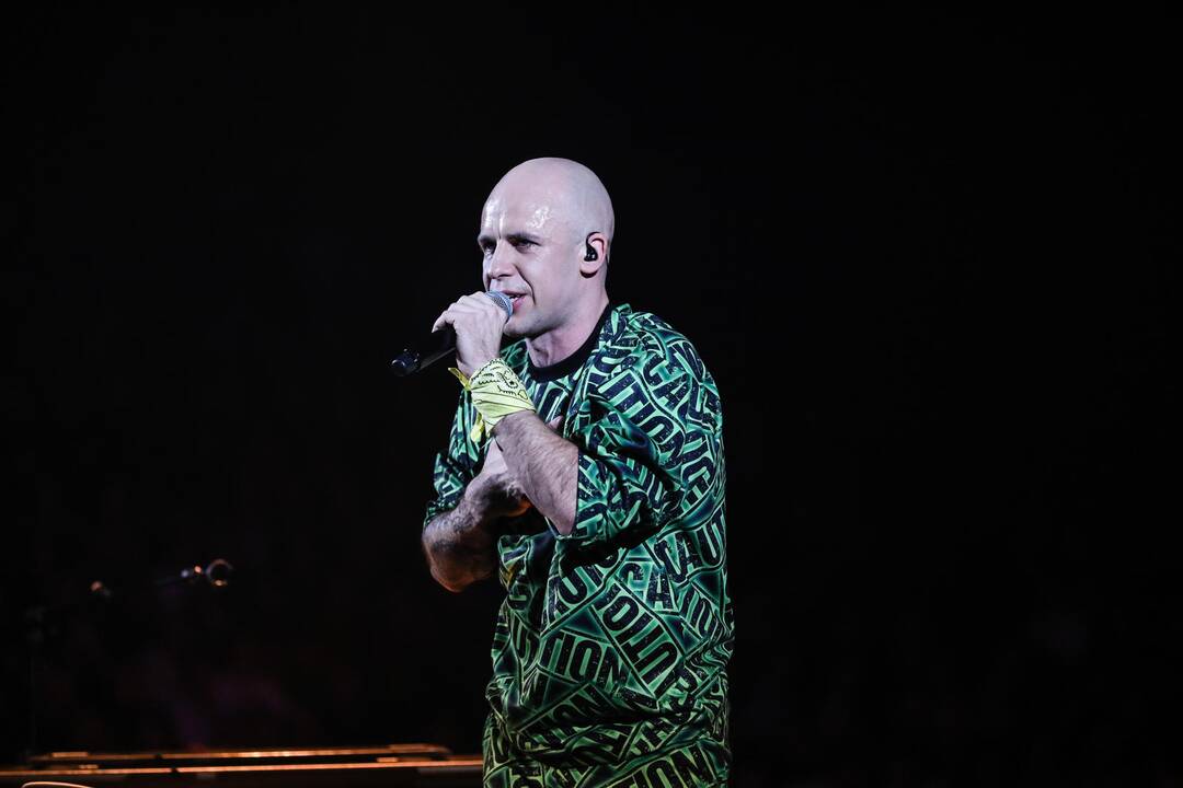 „Žalgirio“ arenoje – V. Bareikio koncertas „Ežero dugne“