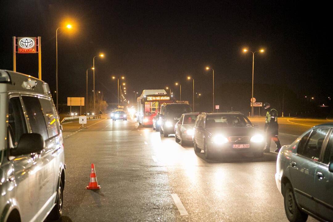 Kaunas uždaromas beveik trims paroms