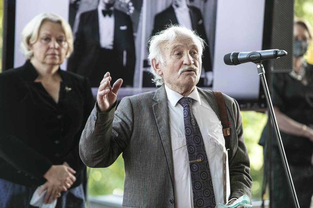 V. Noreikos memorialinio biusto atidengimas
