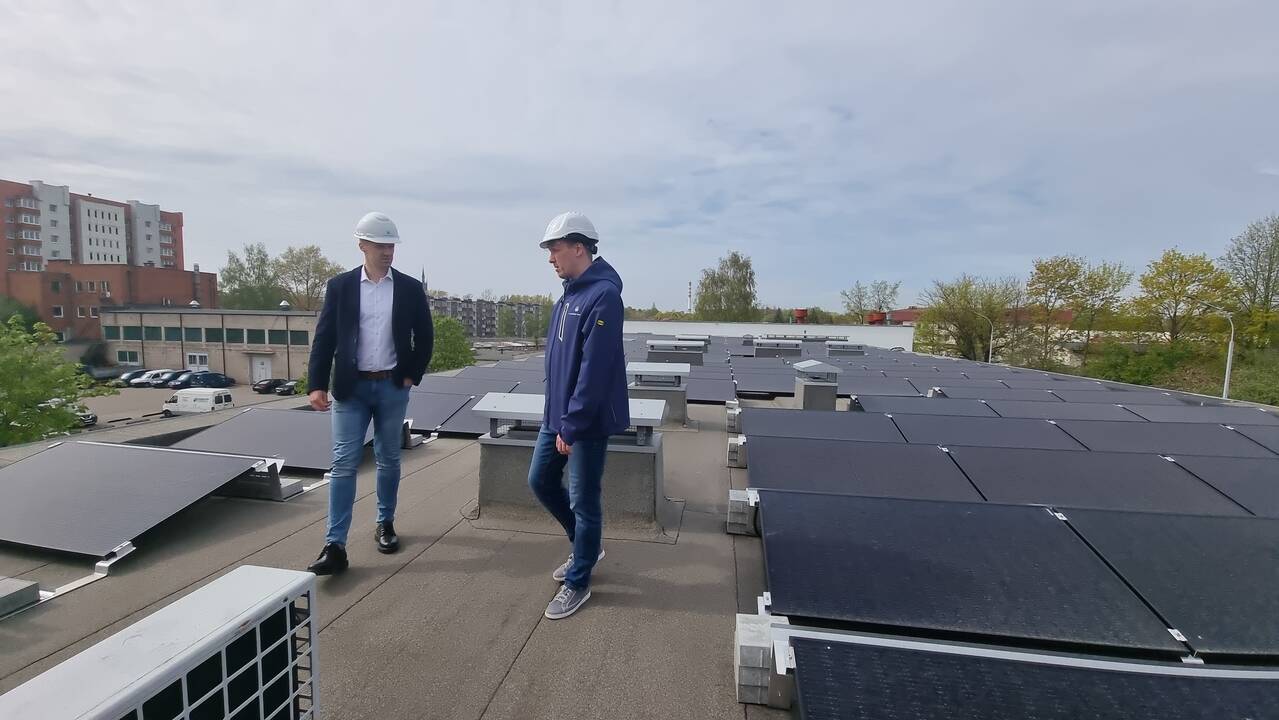 AB „Klaipėdos vanduo“ generalinis direktorius Benitas Jonikas ir Energetikos skyriaus vadovas Rokas Macijauskas.