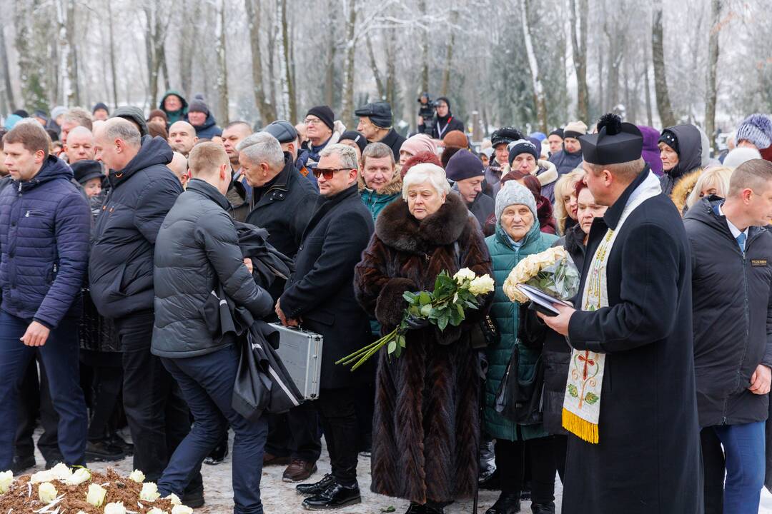 V. Katunskytės laidotuvės